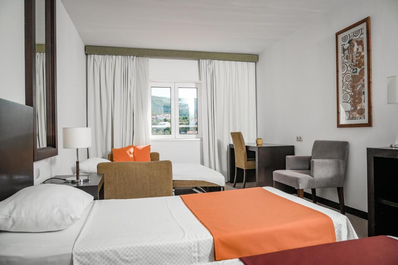 Hotel International Раб Екстериор снимка